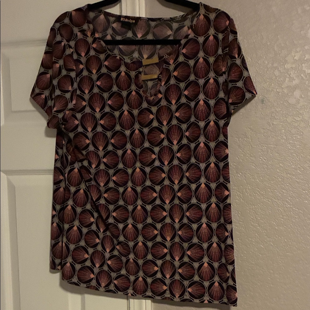 Chic Leaf Pattern Blouse in Black and Brown